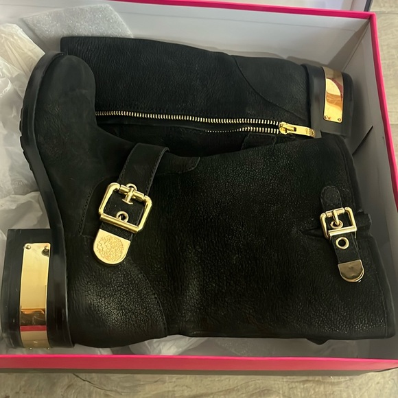 Vince Camuto Winchell boots - Picture 1 of 3